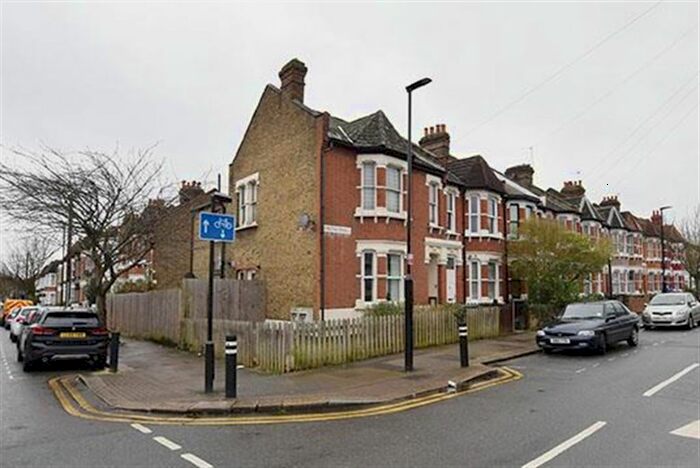 1 Bedroom Studio To Rent In Chester Road, London N17