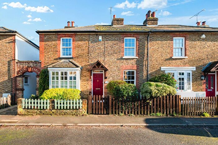 2 Bedroom Terraced House For Sale In Claygate Lane, Thames Ditton, KT7
