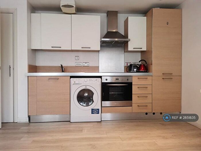 2 Bedroom Flat To Rent In Base, Sheffield, S1