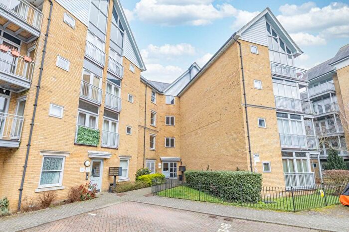 1 Bedroom Flat For Sale In Bingley Court, Canterbury, Kent, CT1