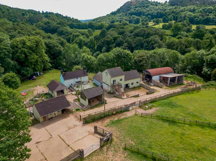 2 Bedroom Equestrian Property For Sale In The Radleth, Pontesbury, Shrewsbury, SY5