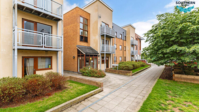2 Bedroom Flat For Sale In North Star Boulevard, Greenhithe, DA9