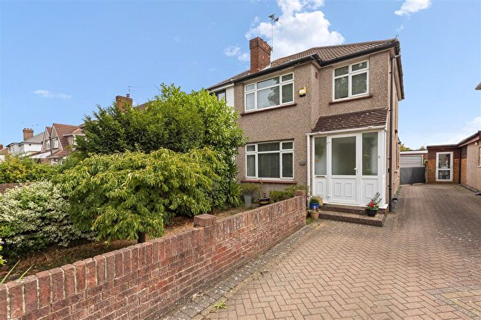 3 Bedroom Semi-detached House For Sale In Mildred Avenue, Hayes, UB3