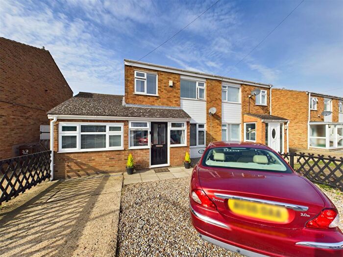 4 Bedroom Semi-Detached House To Rent In Pannell Road, Grain, Rochester, ME3
