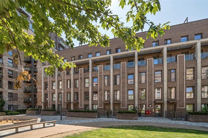 4 Bedroom Flat For Sale In Cantwell House, - Shipbuilding Way, London, E13