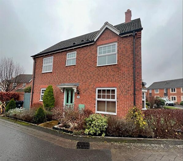 3 Bedroom Semi-Detached House To Rent In Fern Drive, Malvern, WR14