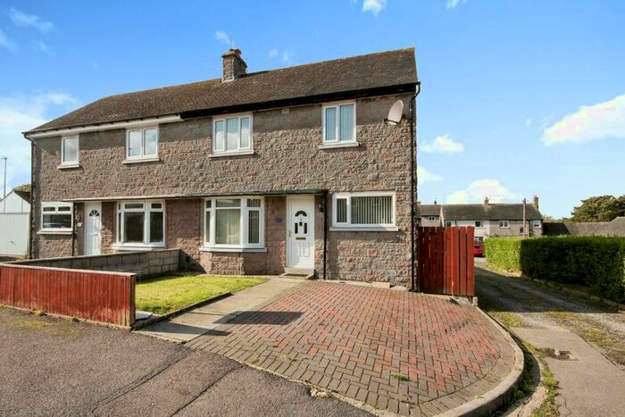 3 Bedroom Semi-Detached House For Sale In Webster Road, Aberdeen, AB12