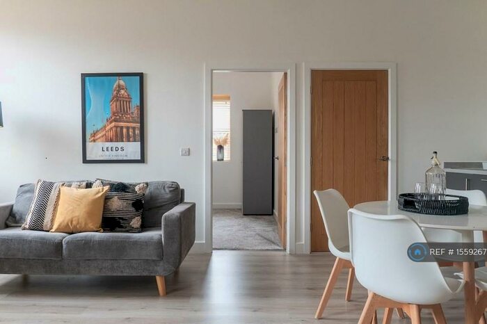 2 Bedroom Flat To Rent In Ash Tree Apartments, Leeds, LS9