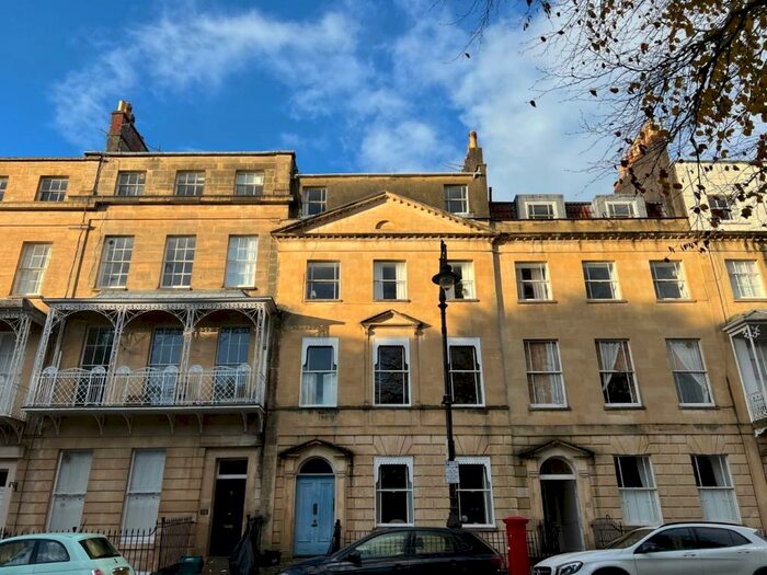 3 Bedroom Apartment To Rent In West Mall, Clifton, Bristol, BS8