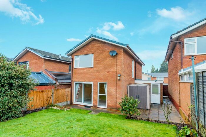 3 Bedroom Detached House To Rent In Glanville Drive, Sutton Coldfield, B75