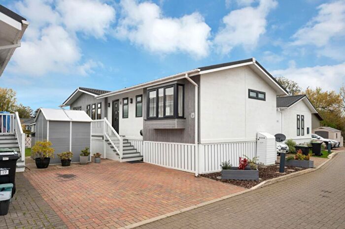 2 Bedroom Lodge For Sale In Yarwell Mill, Yarwell, PE8