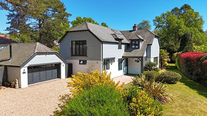 6 Bedroom Detached House For Sale In Windmill Lane, Ringwood, BH24