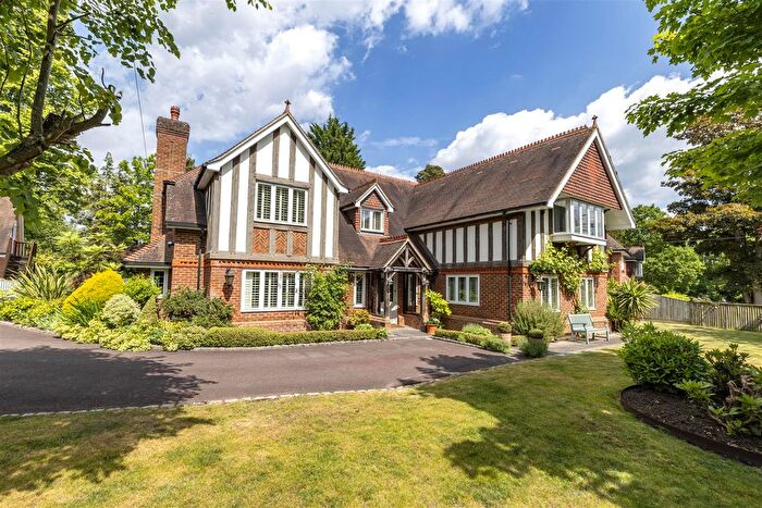 5 Bedroom Detached House For Sale In The Covert, Ascot, SL5
