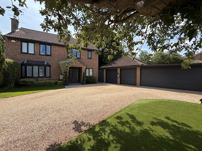 4 Bedroom Detached House For Sale In Shackleton Drive Daventry Northamptonshire, NN11