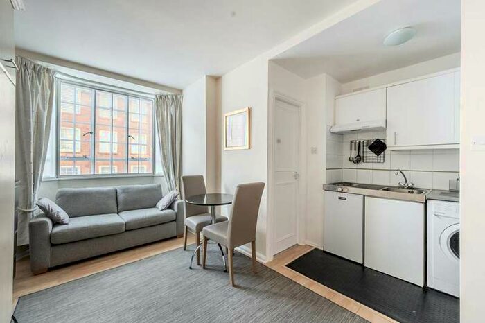 Flat To Rent In Sloane Avenue, Chelsea, SW3
