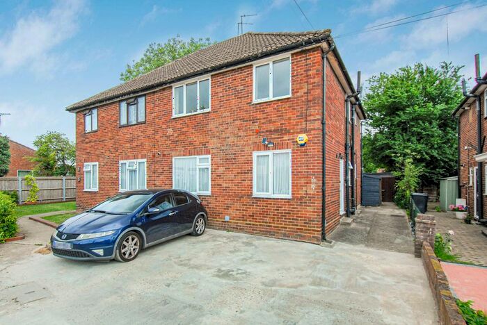 2 Bedroom Maisonette To Rent In Orchard Close, Denham, Uxbridge, UB9