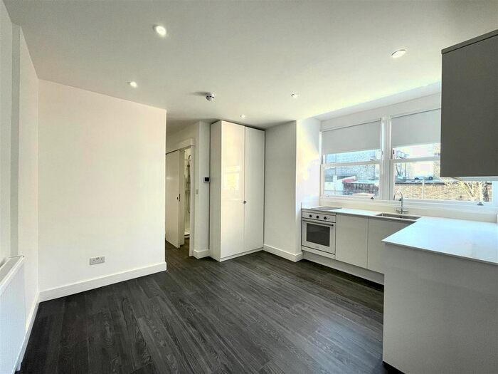 Studio To Rent In Lordship Lane, Tottenham, N17