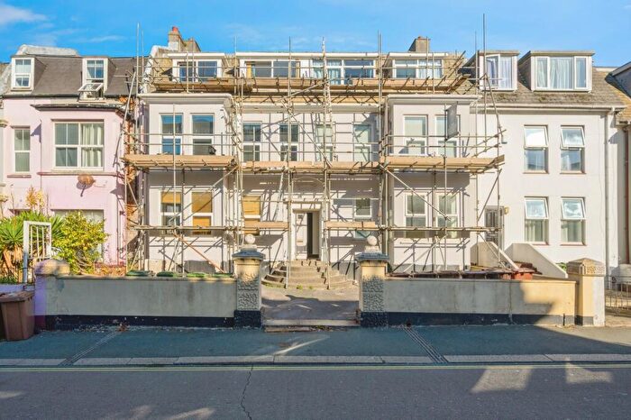 2 Bedroom Flat For Sale In North Road East, Plymouth, Devon, PL4
