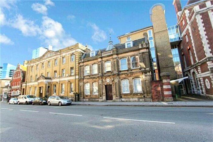 3 Bedroom Apartment To Rent In Canute Road, Ocean Village, SO14