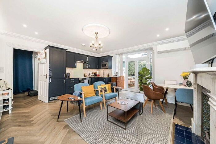 2 Bedroom Flat To Rent In Churchfield Road, London, W13