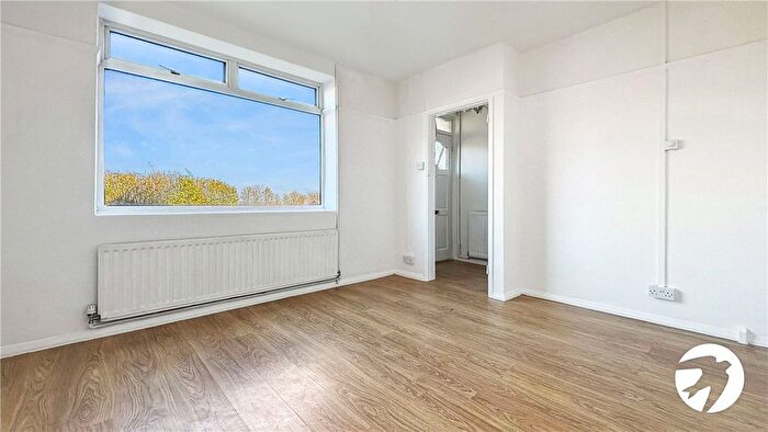 3 Bedroom Detached House To Rent In Leesons Way, Orpington, BR5