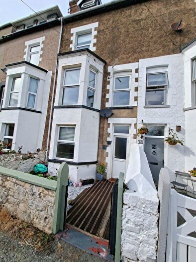 2 Bedroom Terraced House To Rent In Prospect Terrace, Llandudno, LL30