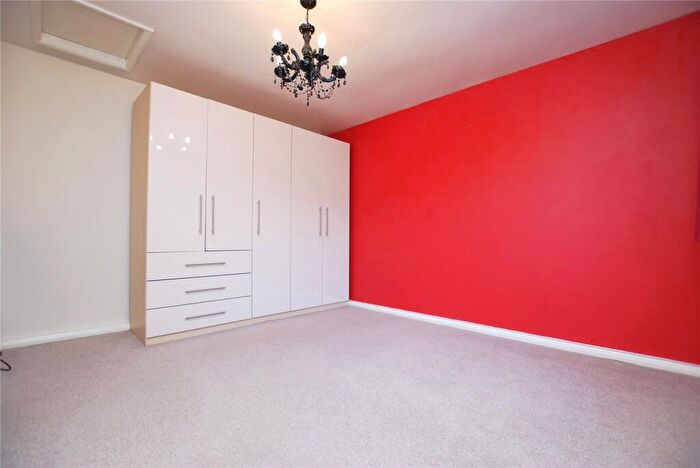 1 Bedroom Terraced House To Rent In Weybrook Drive, Guildford, Surrey, GU4