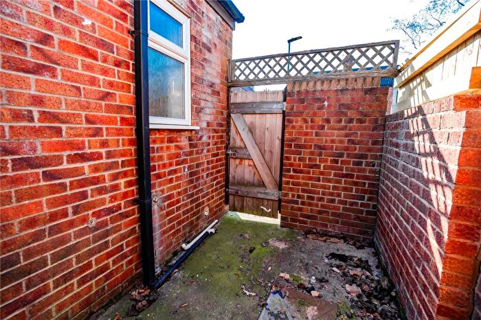 2 Bedroom End Of Terrace House For Sale In Egton Street, Hull, East Riding Of Yorkshi, HU8