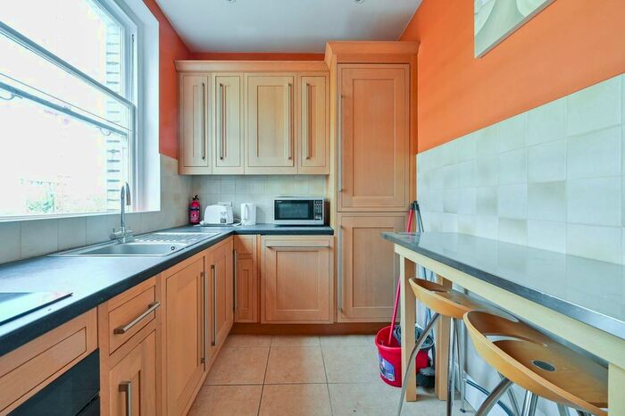 1 Bedroom Flat To Rent In Bedford Court Mansions, Bloomsbury, London, WC1B