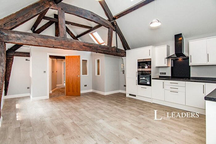 2 Bedroom Flat To Rent In Broad Street, WR1