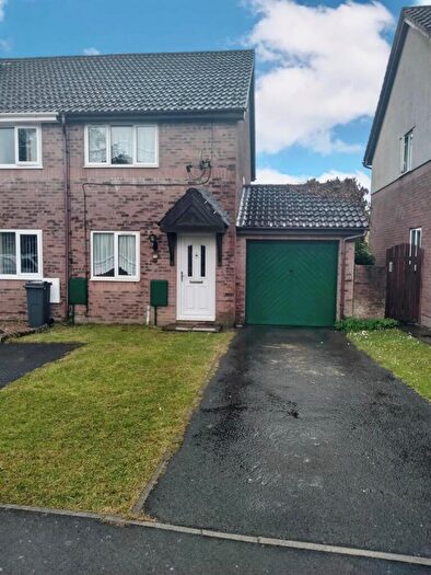 2 Bedroom House To Rent In Priory Court, Neath, SA10