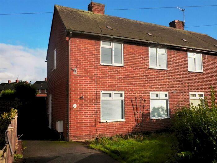 2 Bedroom House To Rent In Plover Way, Calow, S44