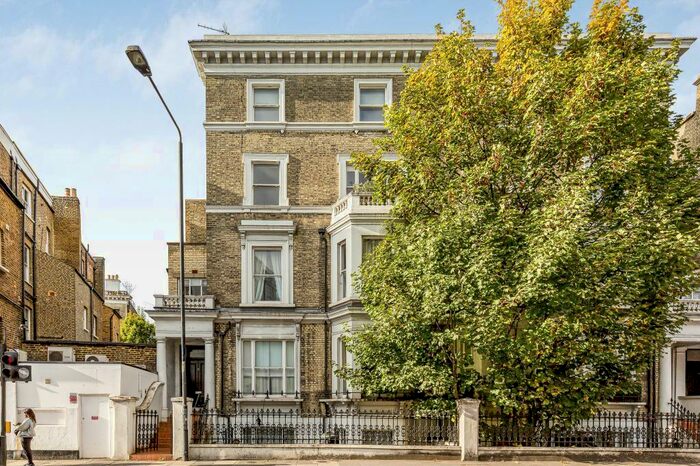 3 Bedroom Flat To Rent In Finborough Road, London, SW10