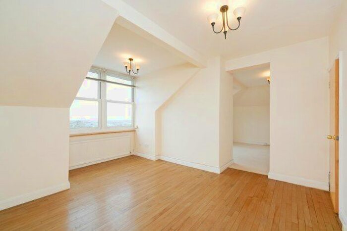 2 Bedroom Flat To Rent In 68-70 Richmond Hill, Richmond TW10