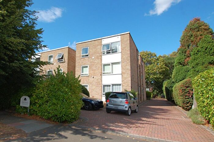 2 Bedroom Flat To Rent In The Avenue, Beckenham, BR3