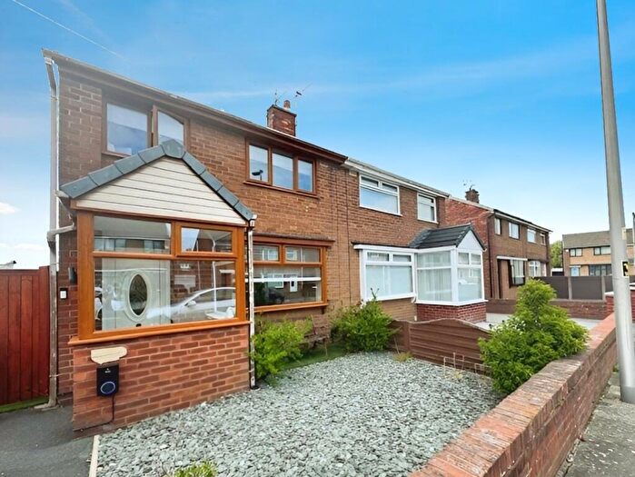 3 Bedroom Semi-Detached House To Rent In Meanwood Avenue, Blackpool, Lancashire, FY4