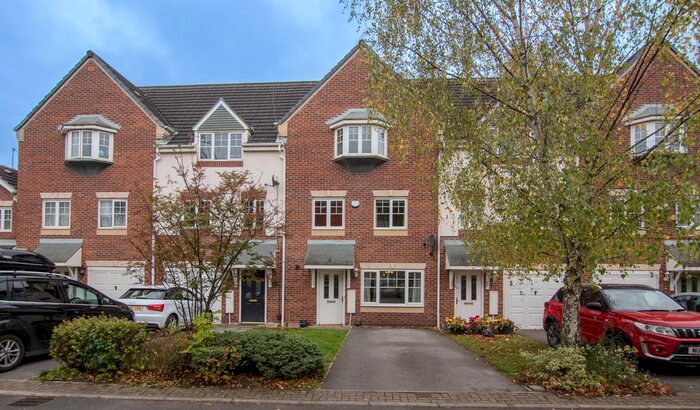 4 Bedroom Terraced House To Rent In Beckett Drive, Osbaldwick, York, YO19