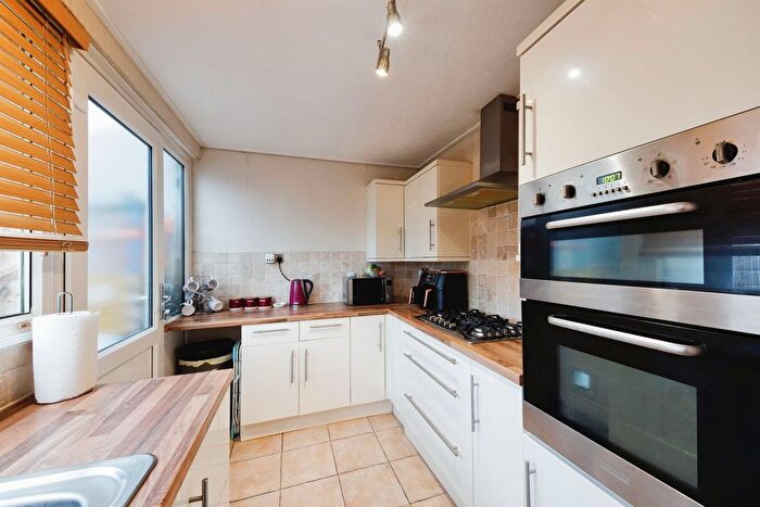 3 Bedroom Terraced House For Sale In Foredrove Lane, Solihull, B92