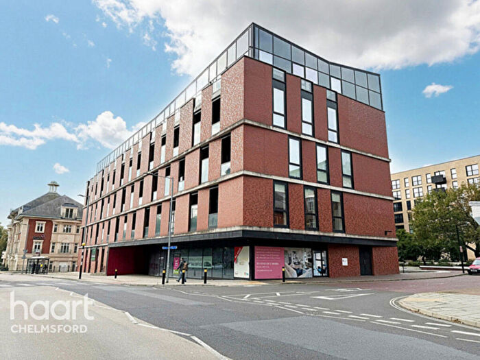 2 Bedroom Apartment For Sale In Burgess Springs, Chelmsford, CM1