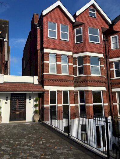 2 Bedroom Apartment To Rent In Shorncliffe Road, Folkestone, CT20
