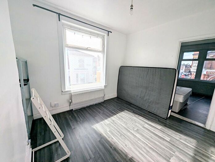 1 Bedroom Maisonette To Rent In Jessie Road, Portsmouth, PO4