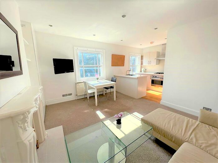 2 Bedroom Flat To Rent In Sheen Road, Richmond, TW9