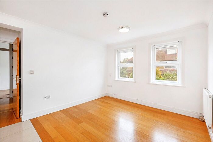 1 Bedroom Property To Rent In Loveday Road, London, W13