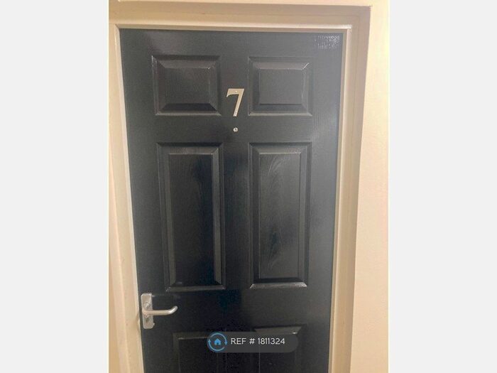 1 Bedroom Flat To Rent In Cannon Street, Wellingborough, NN8