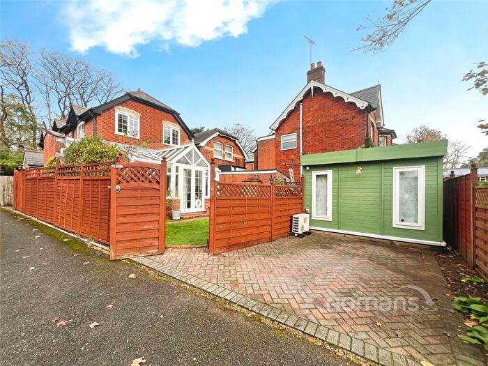 2 Bedroom Semi Detached House For Sale In Church Lane West, Aldershot, Hampshire, GU11