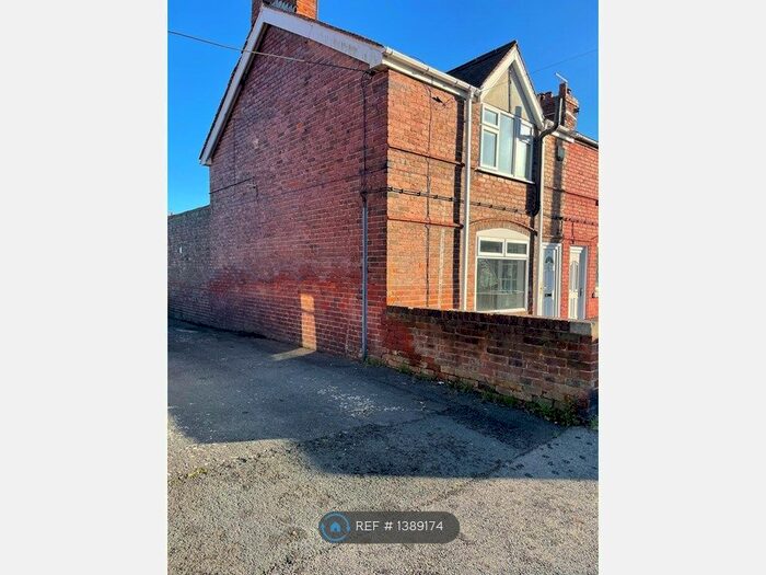 2 Bedroom End Of Terrace House To Rent In Carlyle Road, Rotherham, S66