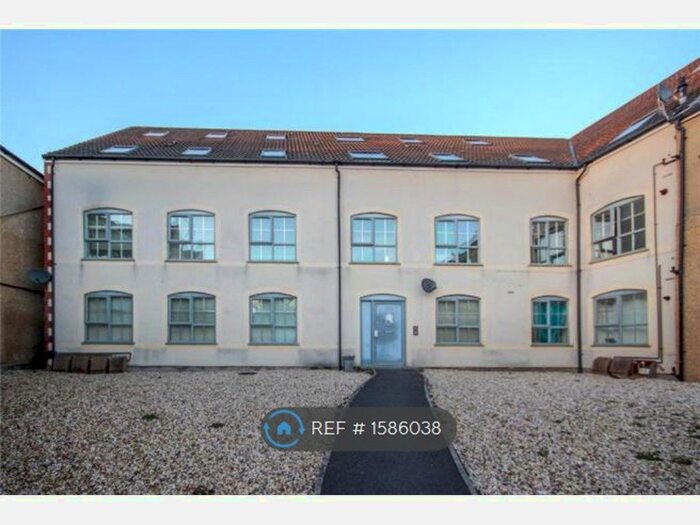 2 Bedroom Flat To Rent In Fountain Mill, Bristol, BS5