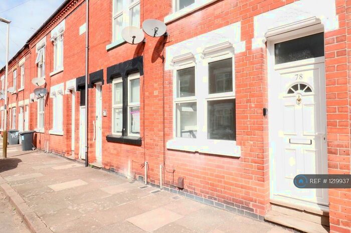 3 Bedroom Terraced House To Rent In Walton Street, Leicester, LE3