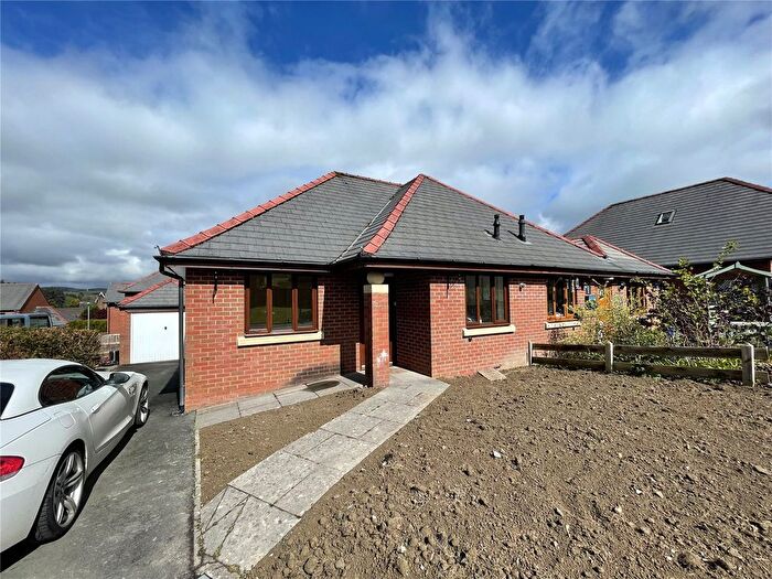 2 Bedroom Bungalow To Rent In Rhosymaen Uchaf, Llanidloes, Powys, SY18