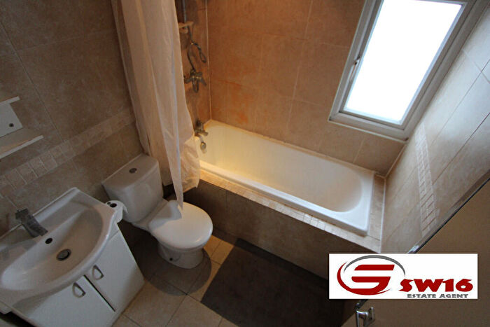 1 Bedroom Flat To Rent In Priestley Road, London, CR4
